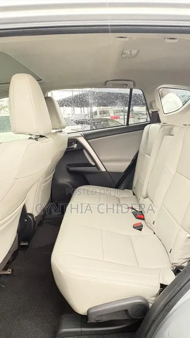 Toyota RAV4 2018 Silver