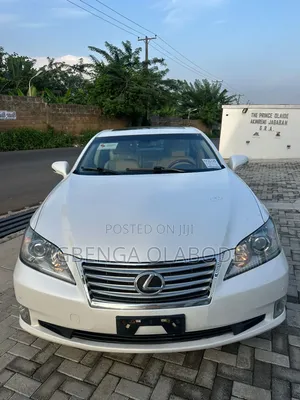 Lexus ES 350 2011 White