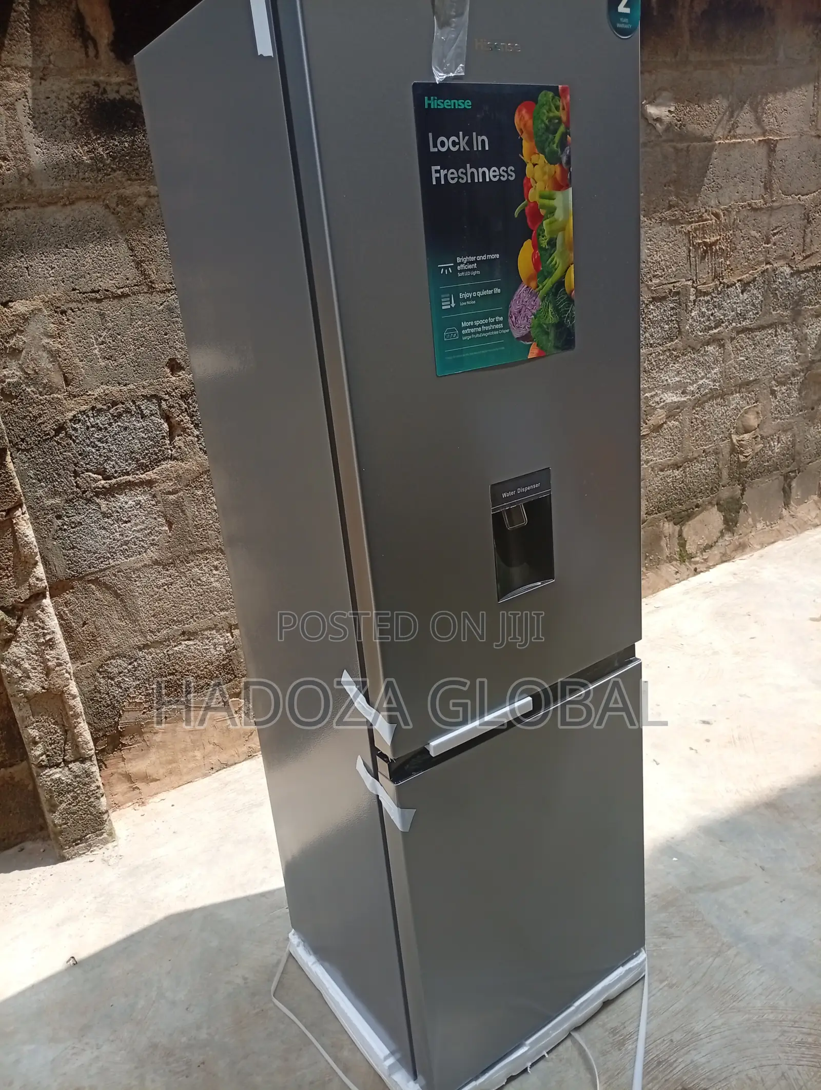 Hisense 35DCB Refrigerator – Convenience Meets Modern Design