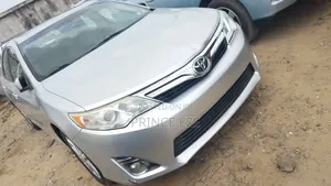 Toyota Camry 2014 Silver