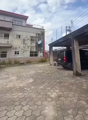3bdrm Apartment in Gra Phase 3 for sale