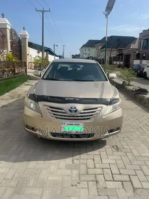 Toyota Camry 2008 Gold