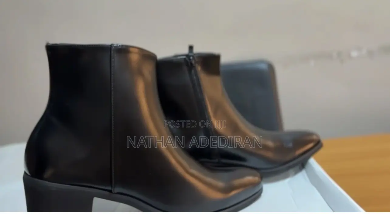 Sanchus. Boot