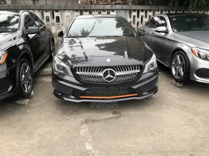 Mercedes-Benz GLA-Class 2017 Black
