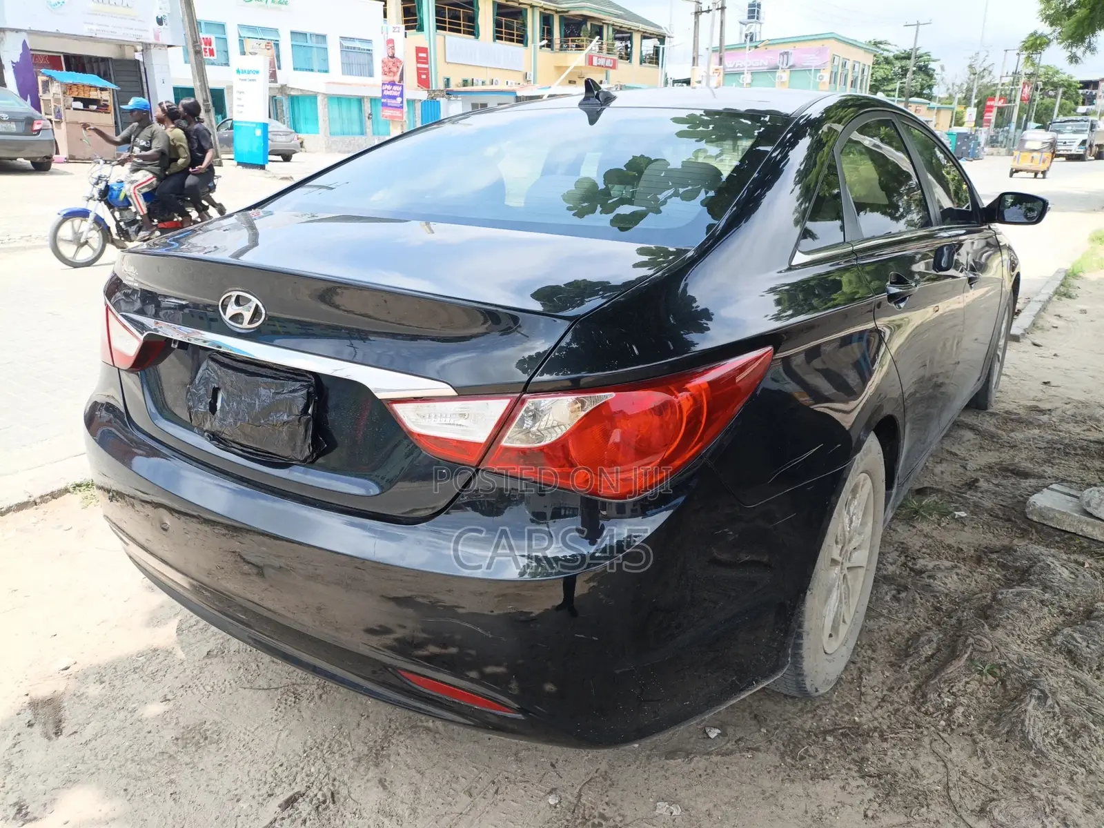 Hyundai Sonata 2011 Black