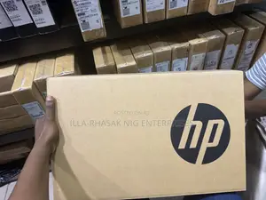 New Laptop HP EliteBook 840 G9 16GB Intel Core i7 SSD 512GB