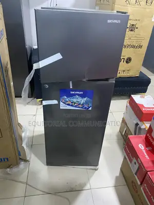 Skyrun BCD-200K 200L Top Freezer Fridge for Apartments and Homes