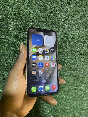 Apple iPhone 11 64 GB Yellow
