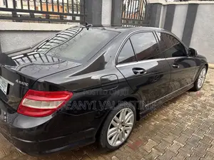 Mercedes-Benz C300 2010 Black
