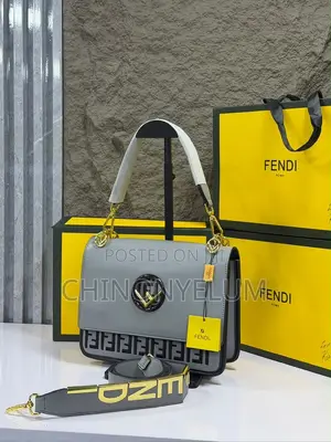 Elegant Ladies Fashion Handbag – Classy Everyday Bag