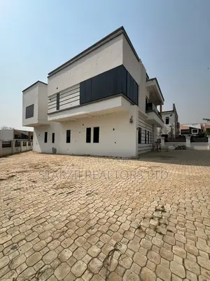 4bdrm Duplex in Dape for sale