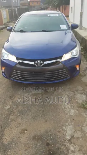 Toyota Camry LE 4dr Sedan (2.5L 4cyl 6A) 2016 Blue