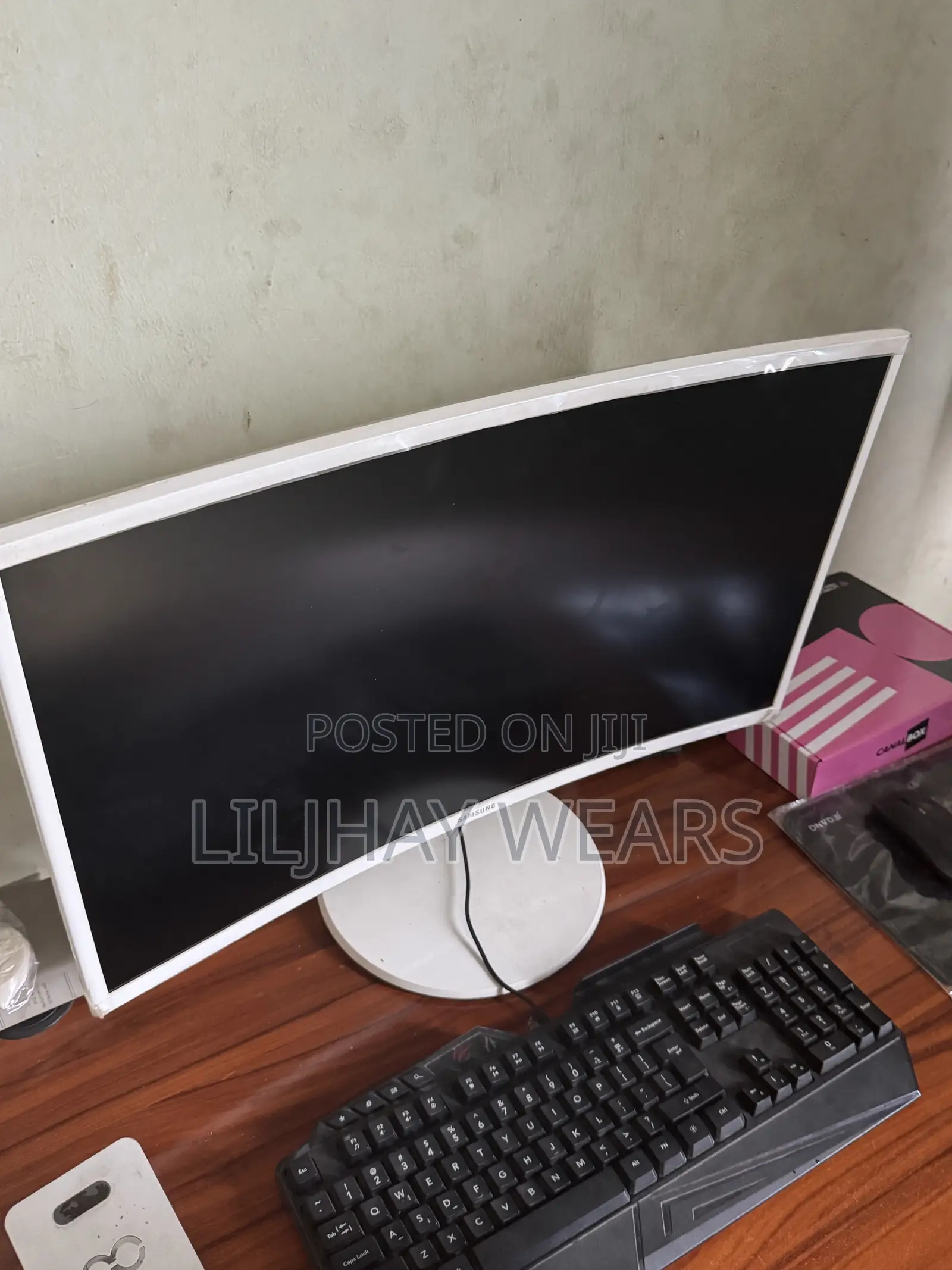 Samsung Cf391 27” Curved Monitor