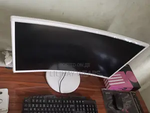 Samsung Cf391 27” Curved Monitor