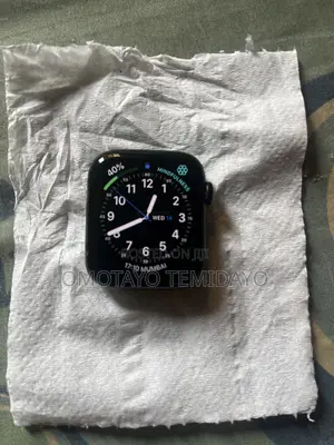 Apple Watch SE 2 44mm