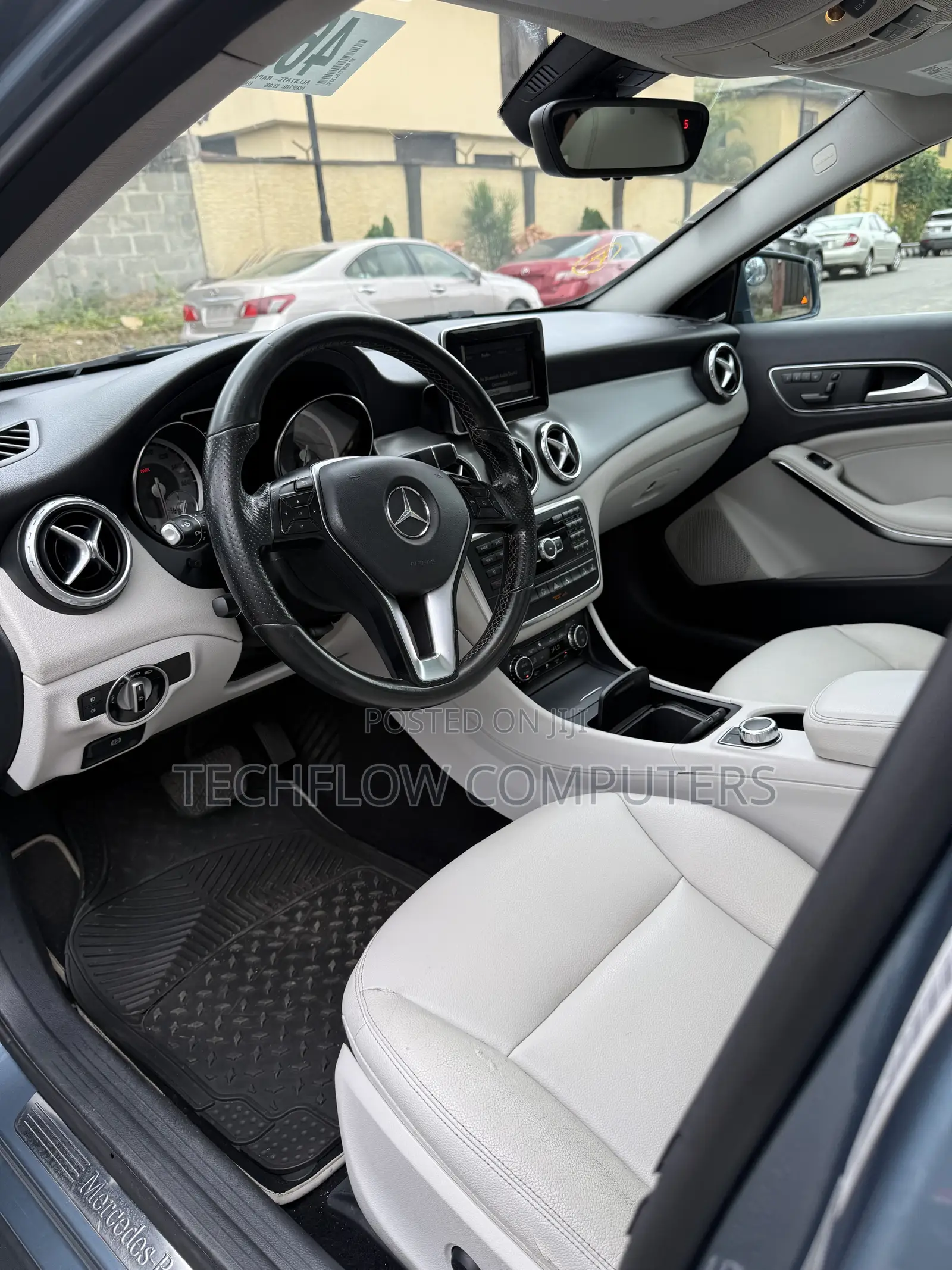 Mercedes-Benz GLA 250 2015
