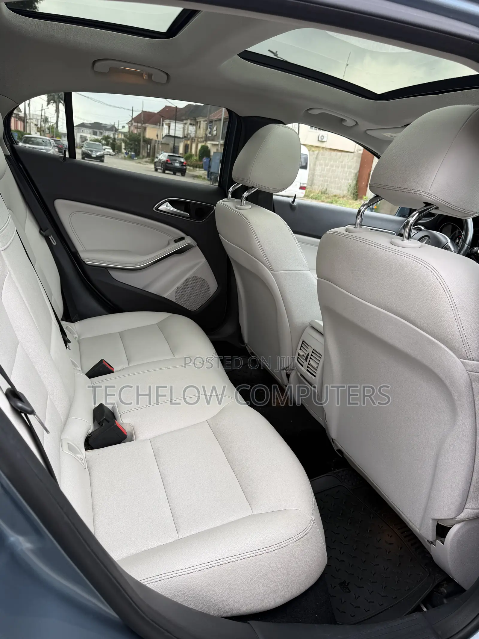 Mercedes-Benz GLA 250 2015