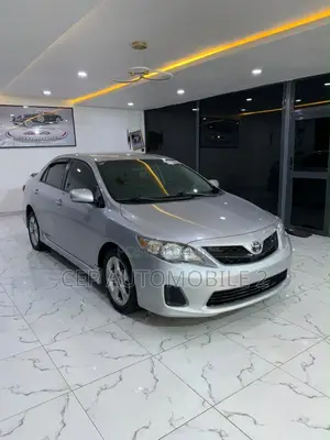 Toyota Corolla S 4dr Sedan (1.8L 4cyl 4A) 2013 Silver