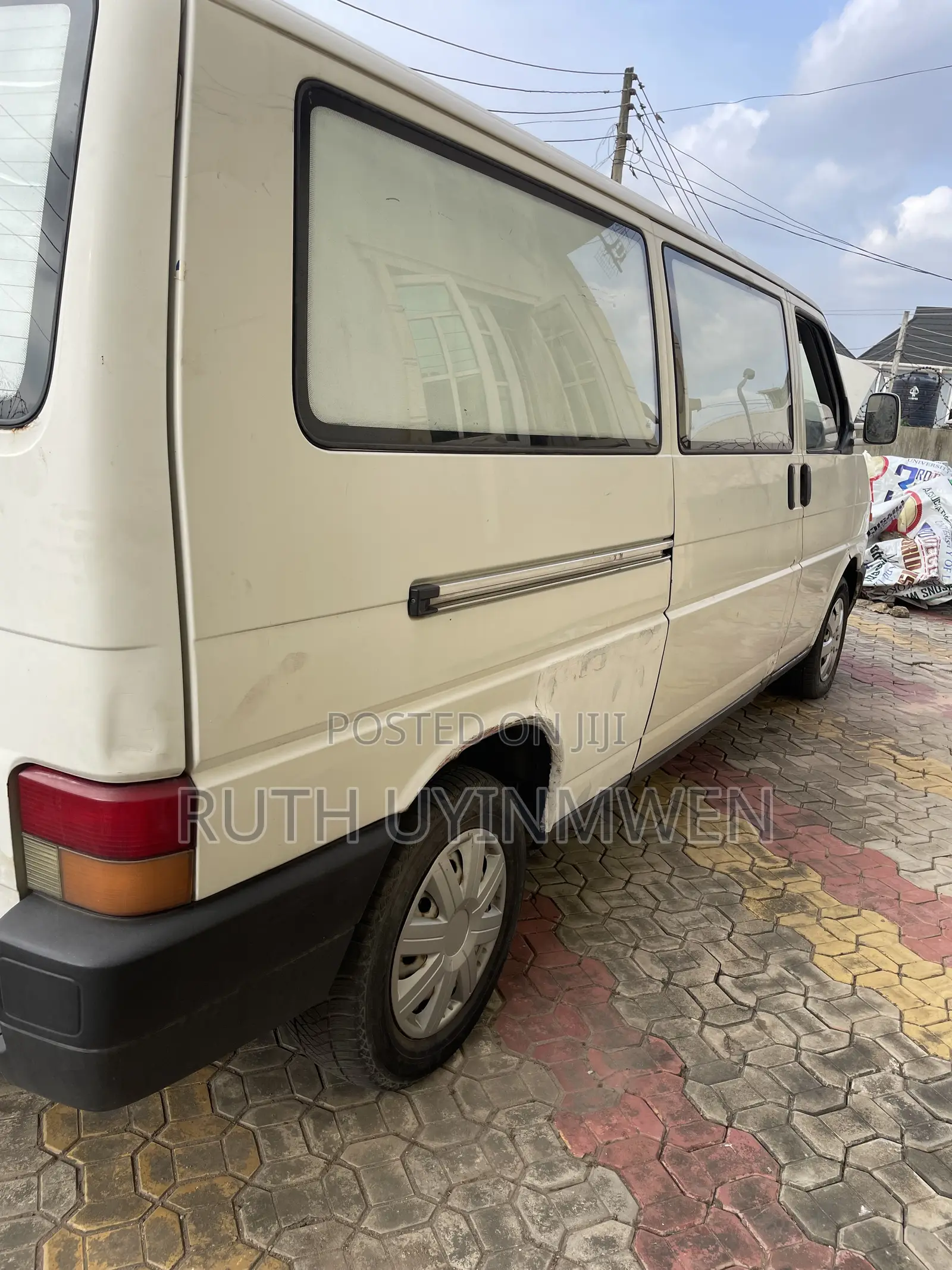 Volkswagen Transporter 2002 White