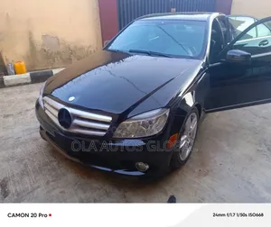 Mercedes-Benz C250 2011 Black