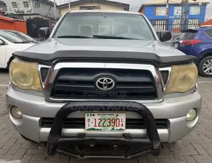 Toyota Tacoma 2006 Silver