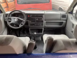 Volkswagen Transporter 2005 Orange