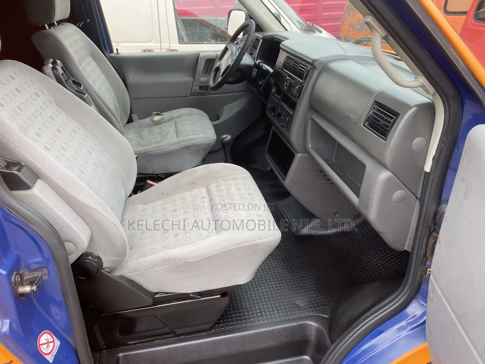 Volkswagen Transporter 2005 Orange