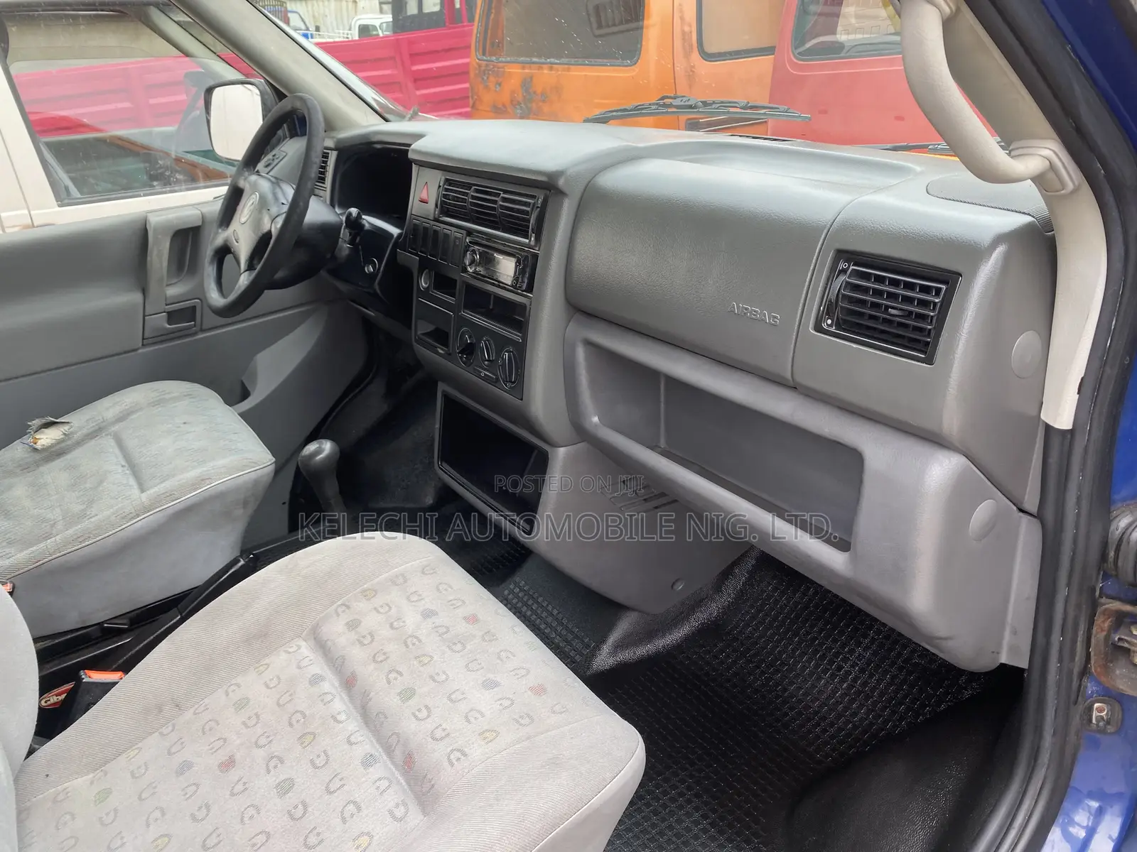 Volkswagen Transporter 2005 Orange