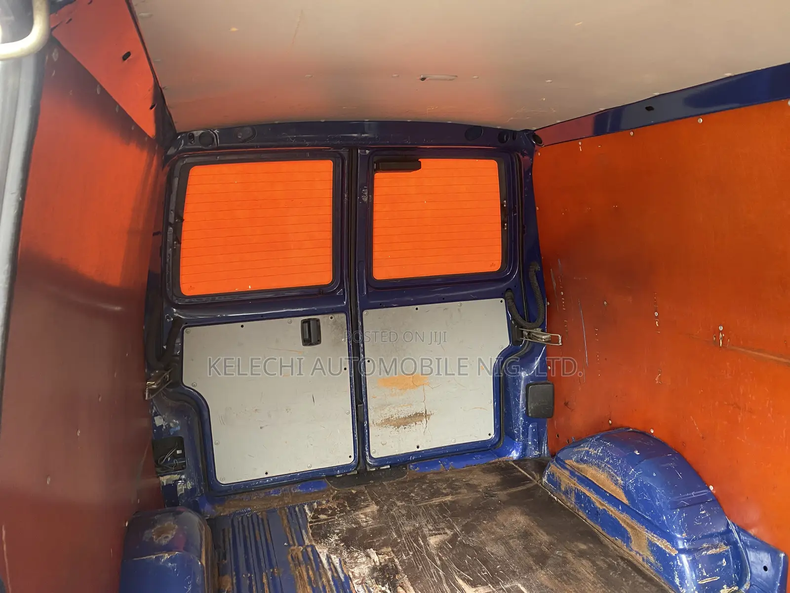 Volkswagen Transporter 2005 Orange