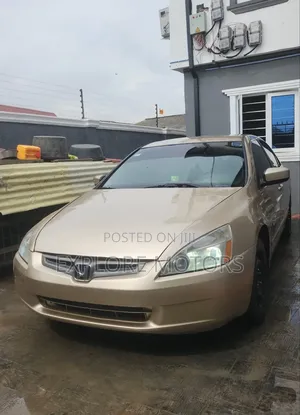 Honda Accord 2004 Gold