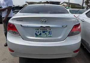 Hyundai Accent 2015 Silver