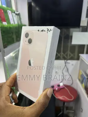 New Apple iPhone 13 128 GB Pink