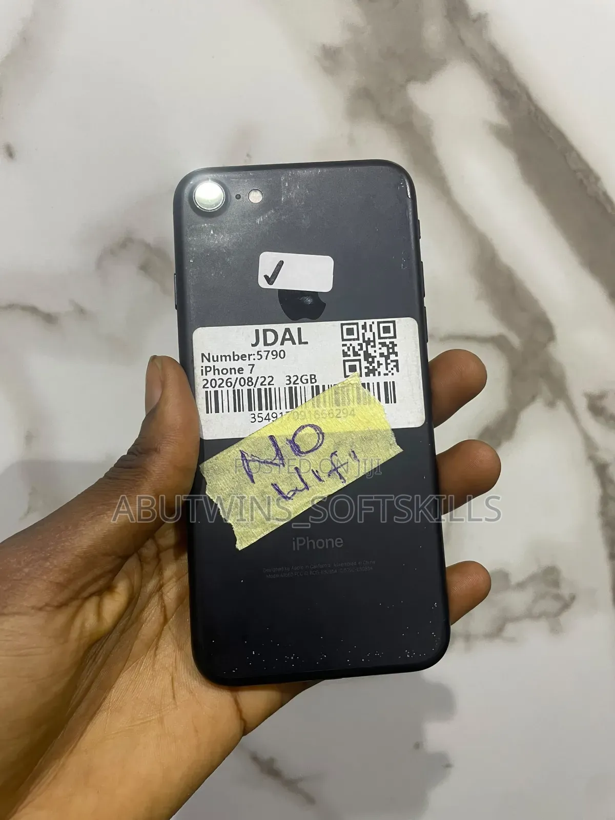 Apple iPhone 7 32 GB Black