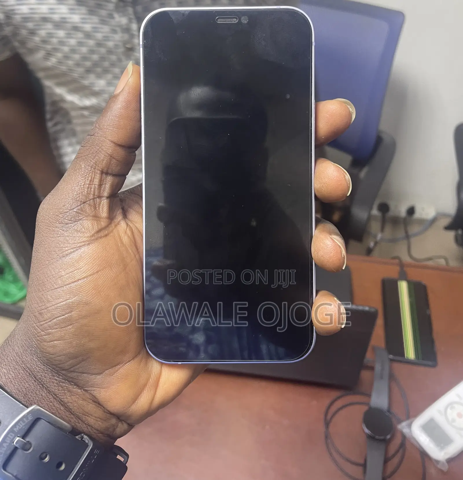 Apple iPhone 12 64 GB Purple