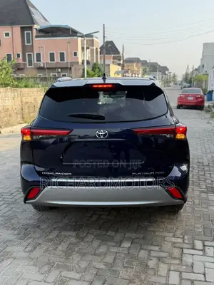 Toyota Highlander Platinum AWD 2020 Blue
