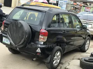 Toyota RAV4 2004 Black