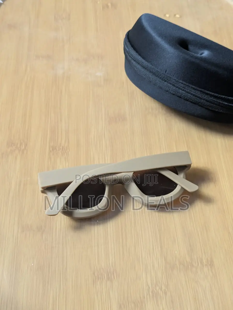 Classic Oval Men's Trendy Sunglasses Beige