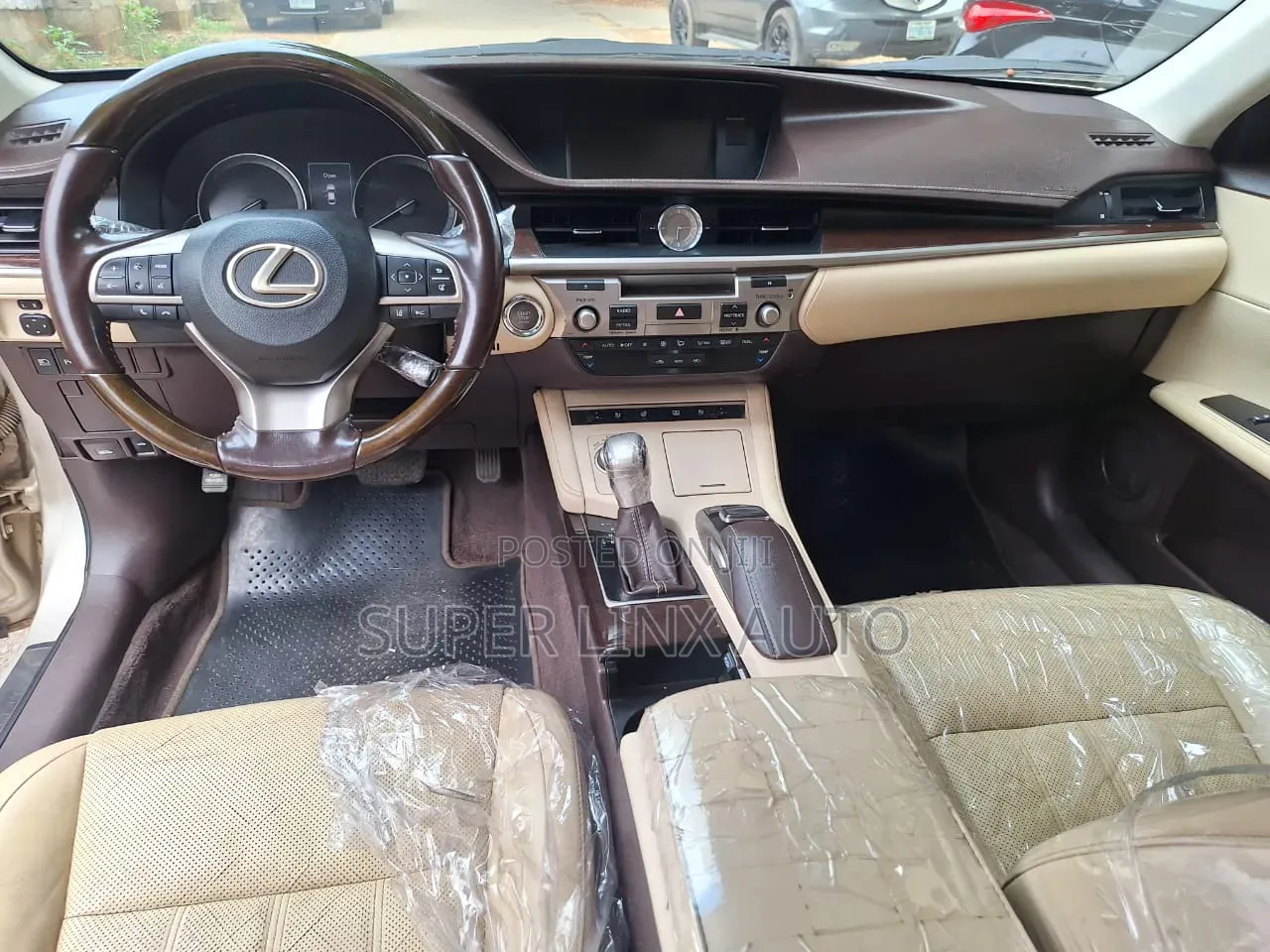 Lexus ES 2016 Gold
