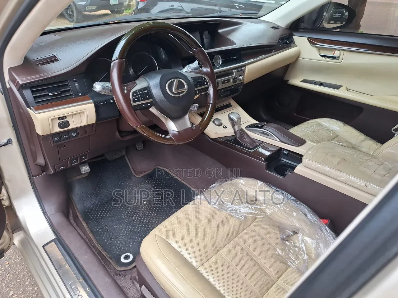 Lexus ES 2016 Gold