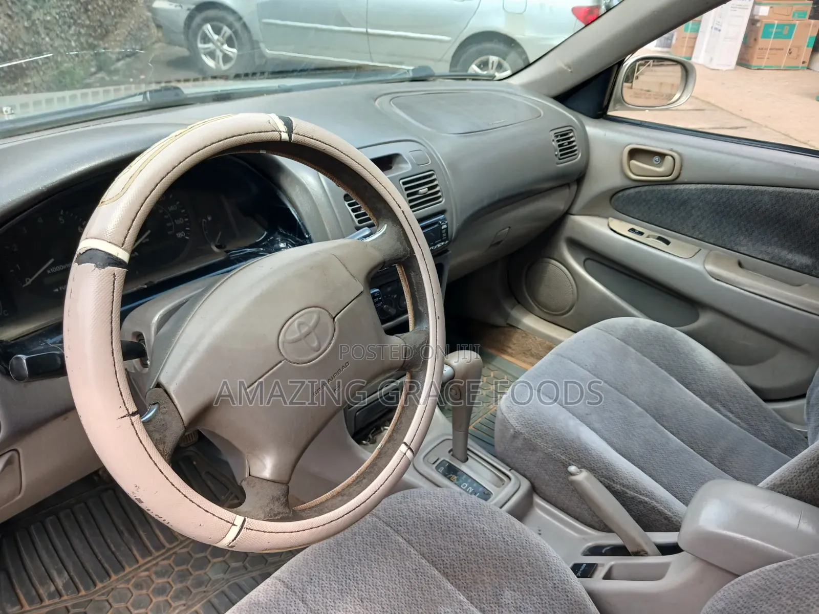 Toyota Corolla 2000 Silver