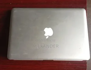 Laptop Apple MacBook 4GB Intel Core 2 Duo HDD 750GB