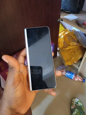 Samsung Galaxy Z Fold 3 256 GB Gray