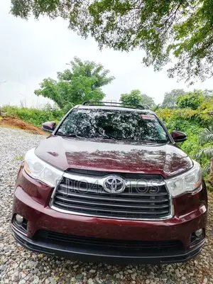 Toyota Highlander XLE V6 4x2 (3.5L 6cyl 6A) 2016 Burgundy