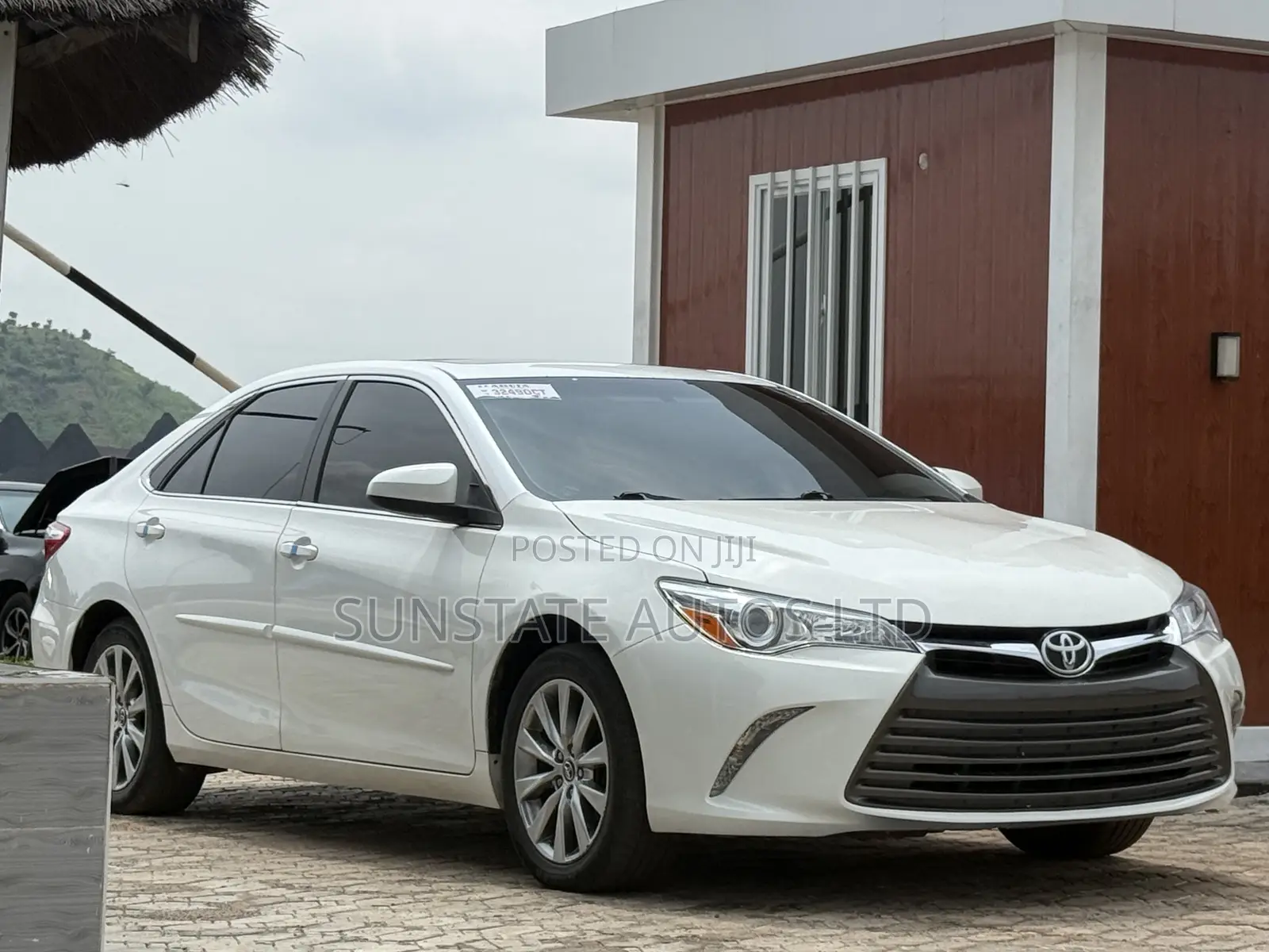 Toyota Camry 2016 White