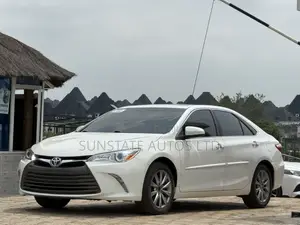Toyota Camry 2016 White