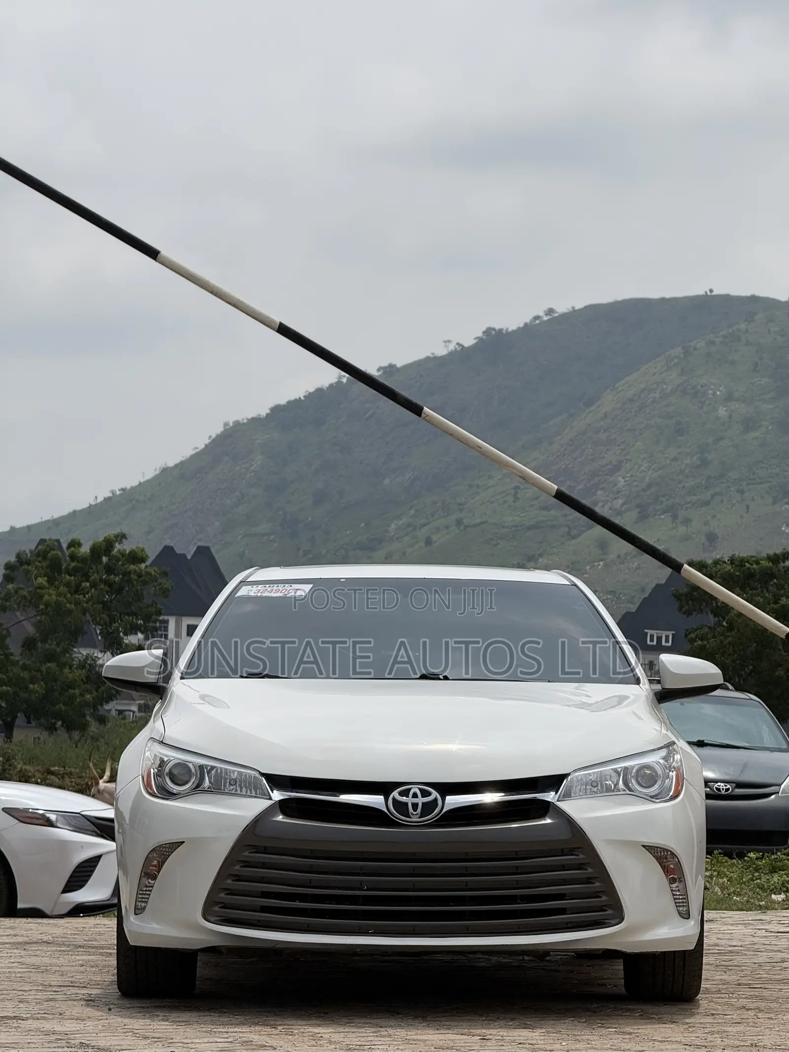 Toyota Camry 2016 White