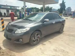 Toyota Corolla 2008 Gray
