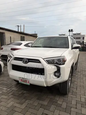 Toyota 4-Runner 2023 White