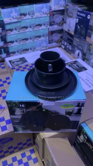 Brand New Black 16-Piece Dinner Set