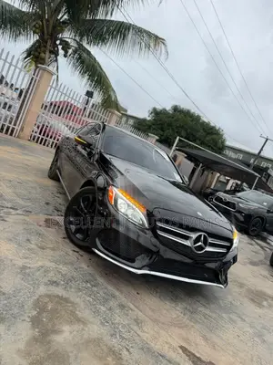Mercedes-Benz C300 2017 Black